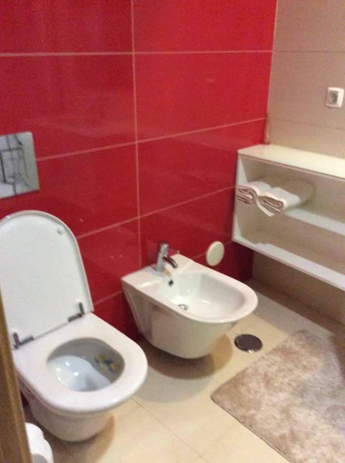 Adalberto Nascimento Luxury Aparta-Hostel At Colinas Do Cruzeiro Одивелас Екстериор снимка